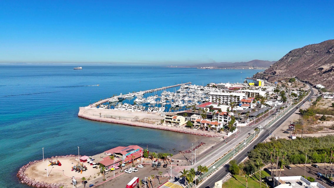 malecon la paz